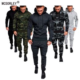 Mens Tracksuits Tracksuit Military Hoodie 2 Pieces Sets Costom Your Camouflage Muscle Man Autumn Winter Tactical Sweat Jacket Pants 230310