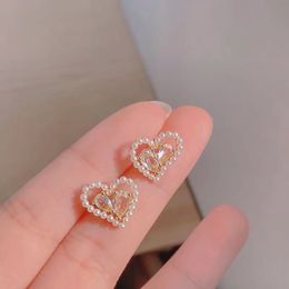S3494 Faux Pearls Heart Stud Earrings For Women S925 Silver Needle Cute Hollowed Hearts Earrings