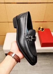 High Quality 2023 Men Dress Shoes Gentlemen Formal Genuine Leather Classic Business Oxfords Male Brand Casual Driving Shoes Size 38-45