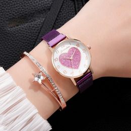 Wristwatches Cute Women Bracelet Watch Fashion Leather Strap Ladies Heart-shaped Dial Exquisite Clock Gift