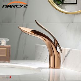 Bathroom Sink Faucets Basin Faucets Modern Rose Gold Bathroom Faucet Waterfall Single Hole Cold and Water Tap Basin Faucet Mixer Taps XT-423 230311