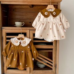 Rompers Girl Jumpsuits Clothes Baby Autumn Embroidery Doll Collar Long Sleeved Dress Baby Romper Dress born Princess Dress 230311
