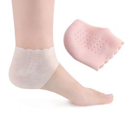 Shoe Parts Accessories 2Pcs Silicone Feet Care Socks Moisturising Gel Heel Thin With Hole Cracked Foot Skin Protectors Lace Cover 230311