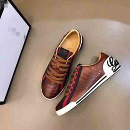 Luxury men's retro low-top printing designer mesh slip-on running shoes ladies fashion mixed breathable mjAAA qx1160000003