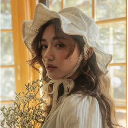 HBP Brim Spring and Wide Autumn French Retro Le Bucket Hats for Women White Le-up Cap Large-brimmed Pleated Fisherman Hat Gorros P230311