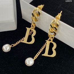 Designer Jewelry Dangle Women Dangle Earring studs new Unique Shaped Brand B letters Pendant with logo shiny non-fading Chandelier Earrings BBE1 --07
