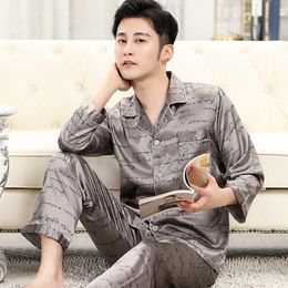 Men's Sleepwear Print 2PCS Pyjamas With Pants Satin Men Sleepwear Nightwear Button-Down Sleep Set Loose Thin Pyjamas Suit BIG SIZE 3XL Home Wear 230311