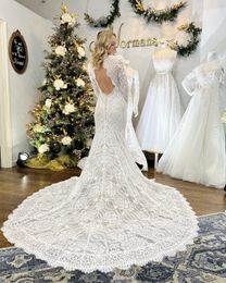 Lace Wedding Dress with Long Sleeves 2023 Plunging V-Neck vestidos de novia Beach Garden Castle Chapel Boho robe de mariee Open Keyhole Back Chapel Train Mermaid