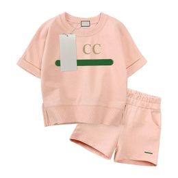 Set di abbigliamento per neonati e ragazze Tute di marca 2 Set di abbigliamento per bambini Vendita calda T-shirt e pantaloni corti per bambini di moda estiva