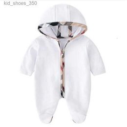 2021 Bebek Rompers Bahar Sonbahar Erkek Bebek Giysileri Yeni Romper Pamuk Yenidoğan Bebek Kız Çocuk Tasarımcısı Güzel Bebek Tulumları Giyim Seti