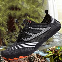 Sandalet 2023 Yüksek kaliteli kaymaz aşınma dirençli yukarı akış ayakkabıları yaz şnorkelle yüzme suyu erkek fitness yoga
