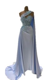 2023 Sky Blue Veet Prom Dresses Mermaid One Shoulder Strap Sequins Sleeveless Pleats Custom Made Evening Gown Formal Ocn Wear Vestidos Plus Size 403 403