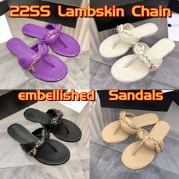 2023 NEW cnel Luxury women 22SS Lambskin Slippers Chain embellished Interlocking Slide Sandals Black Beige White Dark Purple Fashion womens Summer Outsole Flats