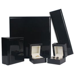 Jewellery Boxes High Gloss Piano Lacquer Finish Wood Wedding Ring Earrings Jewellery Box Small Luxury Jewellery Gift Storage Display Case 230311