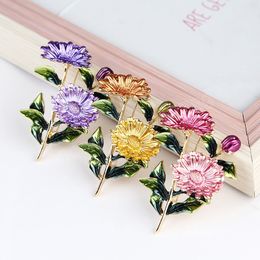 Colourful Daisy Flower Brooch Women Fashion Elegant Chrysanthemum Lapel Pin Tree Plant Clothes Badge Jewellery Accessories