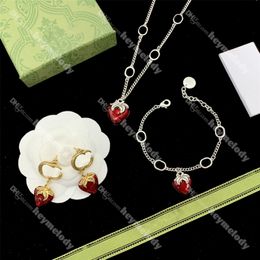 Luxury Strawberry Necklace Interlocking Letter Ear Studs Gold Bracelet Jewelry Sets Wedding Party Birthday Gift Anniversary
