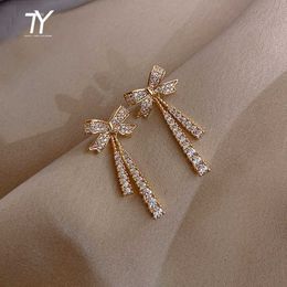 Dangle Chandelier 2020 New Classic Zircon Bow Dangle Earrings Fashion Korean Jewelry For Woman Christmas Party Girl&#039;s Unusual Luxury Accessories G230313