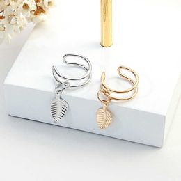 Dangle Chandelier Japan And South Korea Fashion Joker Minimalist Metal Leaf U-shaped Ear Clip Student Earrings Fake Earrings Female G230313