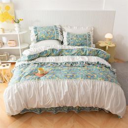Bedding Sets Cotton Vintage Floral Patchwork Set 4Pcs Pleated Ruched Lace Duvet Cover With Zipper And Soft Bedskirt Pillowcases