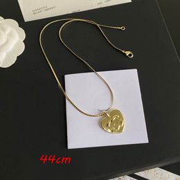 18K Gold Plated Brass Copper Pendant Necklace Chain Fashion Women Never Fading Designer Heart Necklaces Choker Pendants Wedding Jewelry Love Gifts