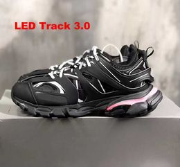 Kleiderschuhe Designer LED -Track 3 3.0 Schuh Männer Frauen Turnschuhe schwarz weiß rosa blau orange gelbgrüne tess.s.Gomma Sneaker verfolgt Sportarten