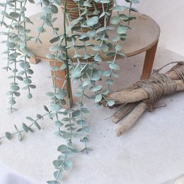 Decorative Flowers Artificial Ivy Fresh-keeping 5 Forked Reusable Hanging Green Eucalyptus Vine Leaves Faux Rattan Wall Decor