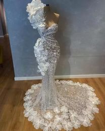 Vestido de noiva de sereia de luxo Um ombro de cristal de cristal longa lantejoulas de lantejoulas de nupcial vestidos de flores Aplique de BC12630