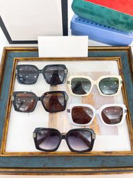 Men Sunglasses For Women Latest Selling Fashion Sun Glasses Mens Sunglass Gafas De Sol Glass UV400 Lens With Random Matching Box 1385S