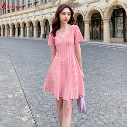 Party Dresses Summer French Cute Pink Knit Sweater Dress Women Sweet Short Sleeve V neck Jacquard Striped Slim Mini Flare A-line Dress 230314