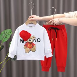 Vendita di neonati per ragazzi che coprono gli insiemi Abbigliamento casual per bambini 2023 Primavera per bambini Abiti da vacanza Autunno Cartoon T-shirt a maniche lunghe Pantaloni