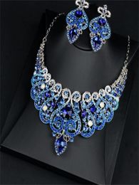 Wedding Jewellery Sets Retro temperament crystal necklace earrings set Highgrade alloy Jewellery accessories for woman 230313