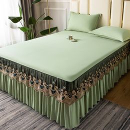 Bed Skirt Luxury Solid Colour Lace Bed Skirt Three Piece Set Princess Style Smooth Bed Spread Mattress Anti Slip Protective Bed Cover 230314