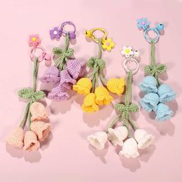 Keychains New Handmade Knitted Keychain Keyring For Women Fashion Yarn Crocheted Bell Ord Flower Bag Pendants Car Key Ring Charms Gift L230314