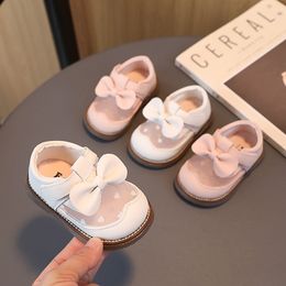 First Walkers Baby First Walker Shoes Mesh Spring and Summer Breatheable Bow Beautiful Love Toddler Girls Shoes Non-slip Round-toe Korean 230314