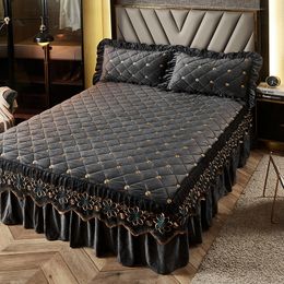 Bed Skirt Nordic Bed Skirt Luxury Bed Cover Lace Embroidery Crystal Velvet King Ruffle Wrap Easy Fit Thicken Quilted Double Bedspread 230314