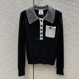23ss FW Women Sweaters Knits Designer Tops With Letter Buttons Milan Runway Brand Slim Vintage Designer Crop Top Shirt High End Elasticity Pullover Sweater Outwear