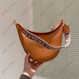 Womens LUNA Bags Designer Vintage Bag Fashion Half Moon Totes Letters Shoulder Strap Bags Luxury Handbags Cross Body Tote For Women 2023 New