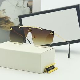 Designer Sunglasses Polarised SunGlasses For Women and Men Fashion Model Special UV 400 Protection Letter Metal Leg Double Beam Frame Outdoor 1812