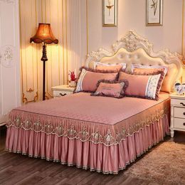 Bed Skirt Lace Embroidered Bed Skirt Quilted Sheets Luxury Bedspread Single Double Queen King Size Warm Bedding Microfiber Bed Cover 230314