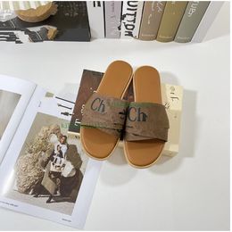 2023 New Cross Woven Roman Slippers woody Sandals Pearl Print Slide Summer Wide Flat Lady Canvas Sandals luxurys designers Slipper 35-41