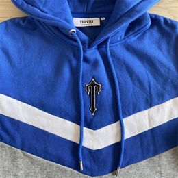 Men s Tracksuits Fashion Women Sweatshirts Top Quality Embroidered Trapstar Suits Hoodies Jogging Pants V stripe Hooded Tracksuit Men Street jacketstop iffcoat