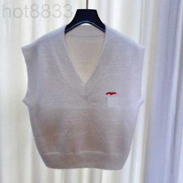 Women's Sweaters Designer Milan Runway Autumn Summer Brand Same Style Sweater v Neck Pullover Red Yellow White Sleeveless High Quality Womens 30W9