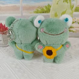 Plush pendant keychain, keychains The same type of small frog cute sunflower frog doll couple gift key chain