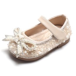 First Walkers 11-15cm High Quality Baby Girls First Walkers For Birthday Party Twinkle Crystal Soft Toddler Shoes For Spring 0-3Y Infant Flats 230314