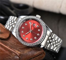 Mens Designer Watches Business Full Wrist Male Crystal Style With Steel Metal Band Quartz Clock XIHYN