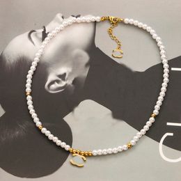 Vergoldete Perlenketten, Halsband, Buchstaben-Anhänger, Statement-Mode-Damen-Halskette, Hochzeit, Schmuck, Zubehör, Lieferung. Kostenlose Lieferung