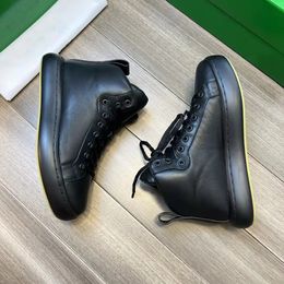 Top Quality Sneakers Shoes Leather Skateboard Walking High Top Men Women Casual Shoe Black White Glitter Velvet Studs Trainers