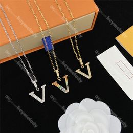 Stylish Rainbow Diamond Necklaces Gold Rhinestone Pendants Designer V Necklace Jewellery With Box