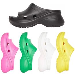 Designer Women Luxury Sandal Track Sandals Rubber Waterproof Slide For Womens Tourist Croc Madame Pool Mold Closed Slip On Flip Flops Footwear Shoes Size 35-42