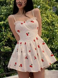 Casual Dresses 2022 Summer Casual Party Strap Dress Women White Sexy Elegant Fairy Mini Dresses Female High Waist Holiday Evening Beach Dress W0315